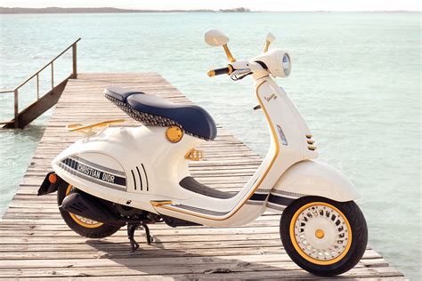 christian dior vespa.